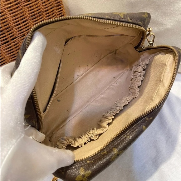 Authentic Louis Vuitton Crossbody handbag - Picture 11 of 12